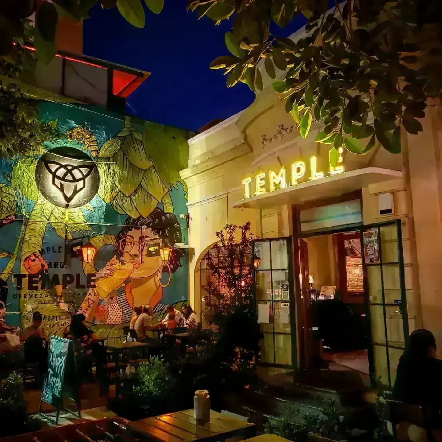 Restaurant owner 4
